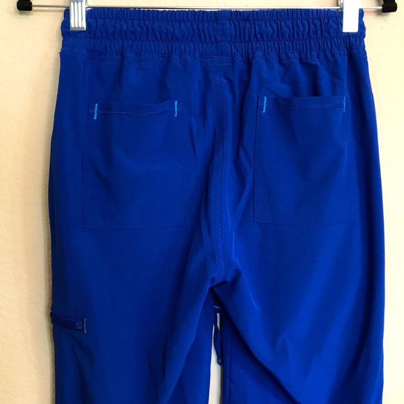 Scrub set - Picture 9 of 15